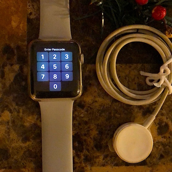 Apple Watch ⌚️ - Picture 5 of 7